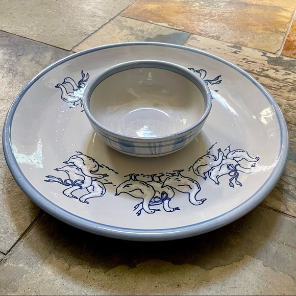 Louisville Stoneware•VINTAGE and LIKE NEW•Gaggle of Geese•Chip/Dip Platter+Bowl - Picture 2 of 15